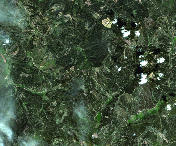 Mosaico Sentinel-2 Imagem multiespectral de 5 de março de 2022 com nuvens